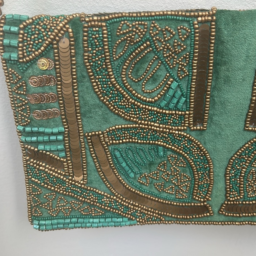 Bead the Best Green Velvet Beaded Clutch - Picture 8 of 9